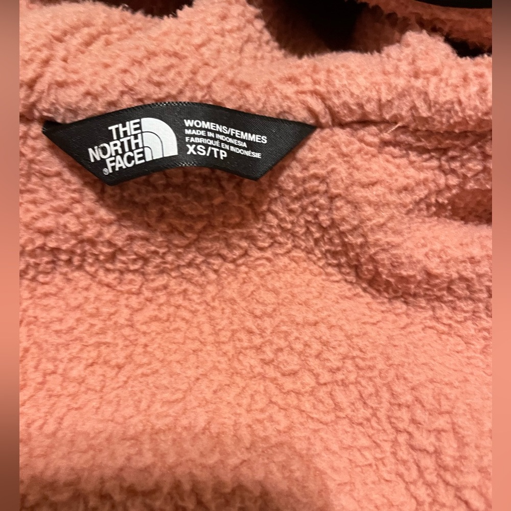 The North Face Fleece Jacket - Picture 2 of 7